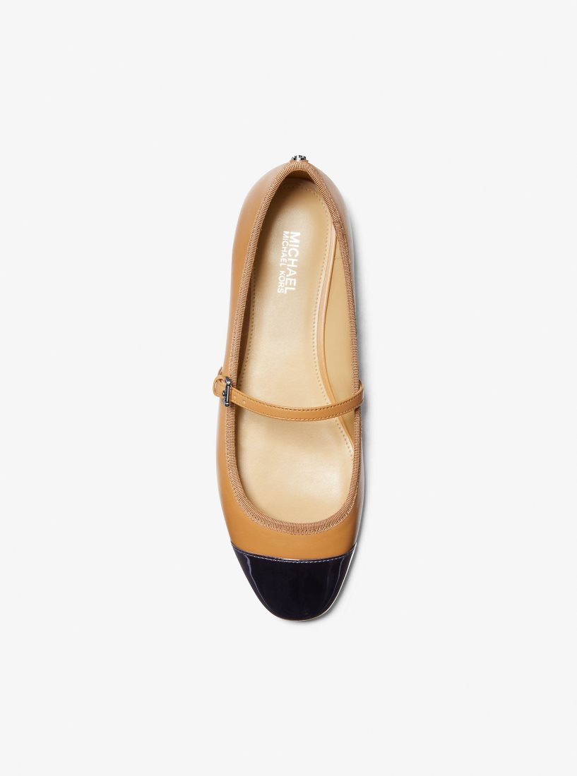 Chaussure Plate Michael Kors Mae Leather Ballet Flat Femme Pale Peanut | 5381BNATC