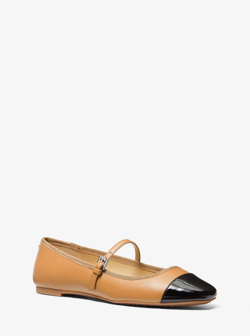 Chaussure Plate Michael Kors Mae Leather Ballet Flat Femme Pale Peanut | 5381BNATC