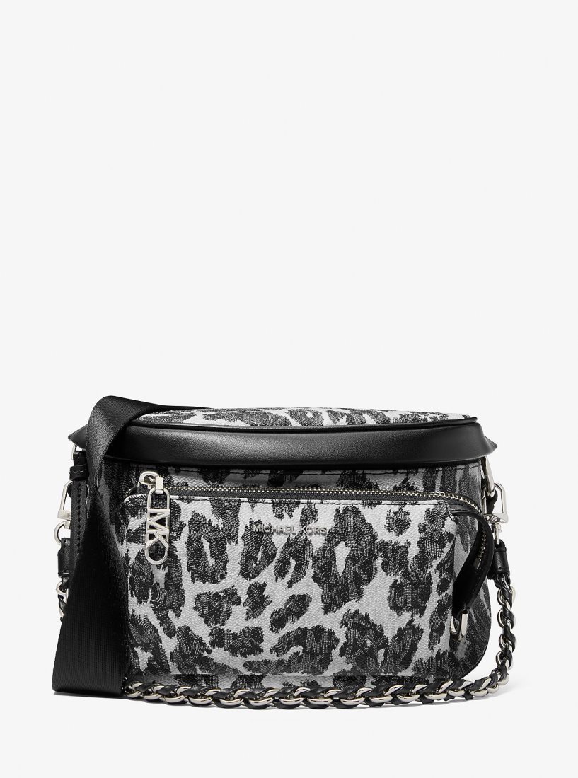 Sacs à Dos Michael Kors Slater Medium Leopard Logo Sling Pack Femme Noir | 2470HDFNU