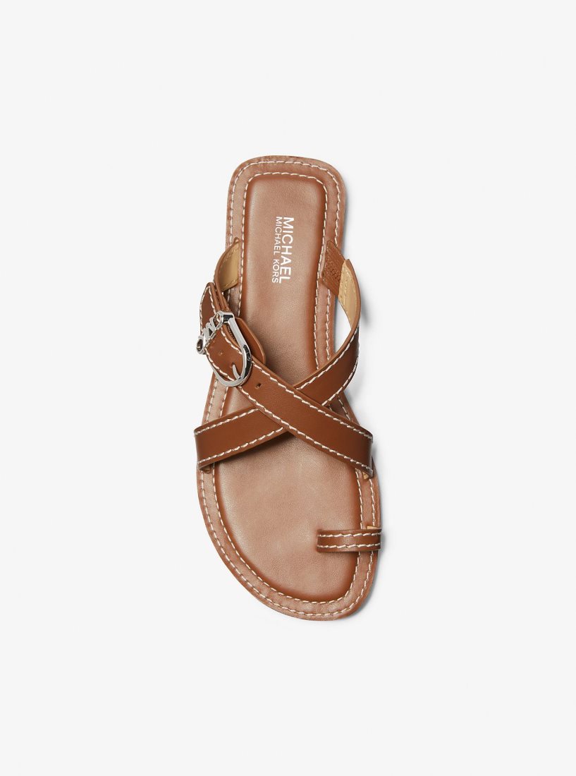 Sandale Michael Kors Ashton Leather Flat Sandal Femme Luggage | 6972EUPKX