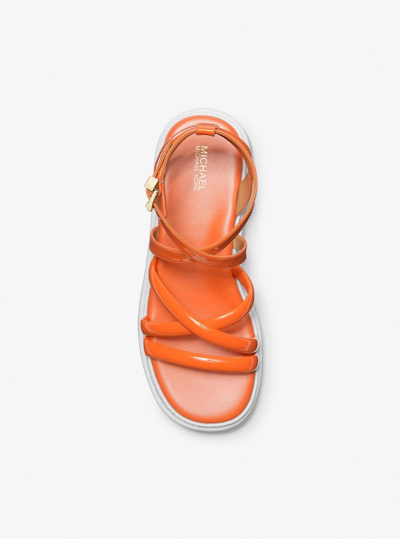 Sandale Michael Kors Issa Faux Patent Leather Flatform Sandal Femme Abricot | 7304DXWAP