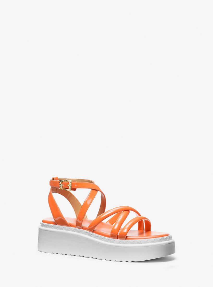 Sandale Michael Kors Issa Faux Patent Leather Flatform Sandal Femme Abricot | 7304DXWAP